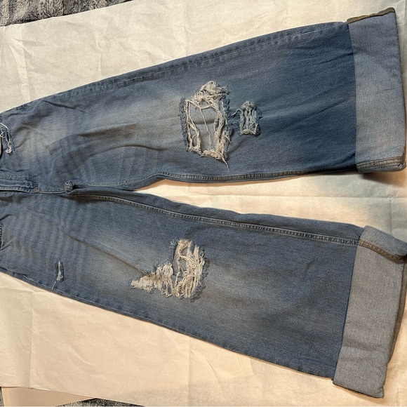 BDG Blue Relaxed Jeans with Distressed Details - Picture 2 of 9